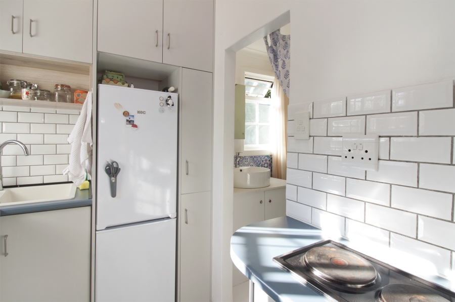 To Let 1 Bedroom Property for Rent in Capri Western Cape